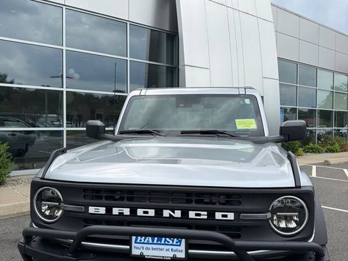 Used 2023 Ford Bronco Black Diamond AWD/4WD image 2