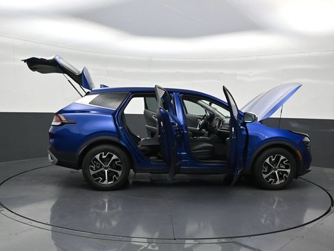 Used 2024 Kia Sportage EX FWD image 33