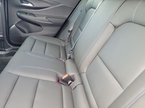 Used 2025 Buick Envista Sport Touring w/ Convenience I Package FWD image 11