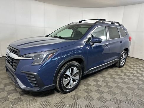 Used 2023 Subaru Ascent Premium w/ Convenience Package image 7