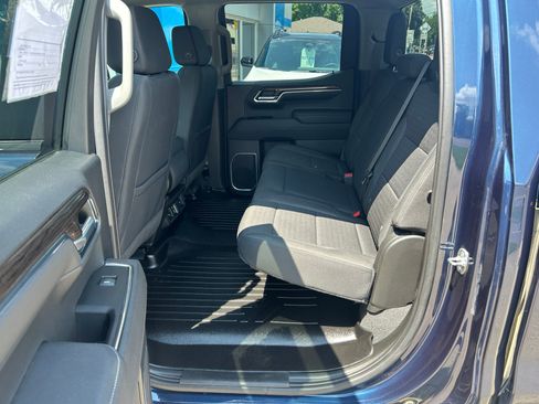 Used 2023 Chevrolet Silverado 1500 RST AWD/4WD image 31