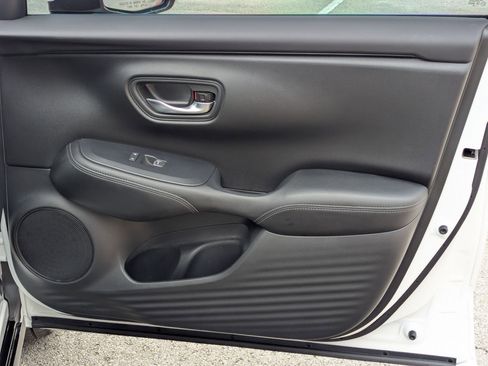 Used 2026 Honda HR-V EX-L image 28