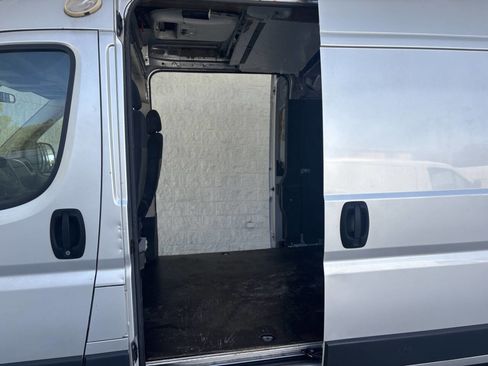 Used 2017 RAM ProMaster 2500 w/ Mopar Trailer Tow Group image 19