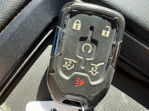 Used 2019 GMC Yukon XL SLT w/ Open Road Package image 38