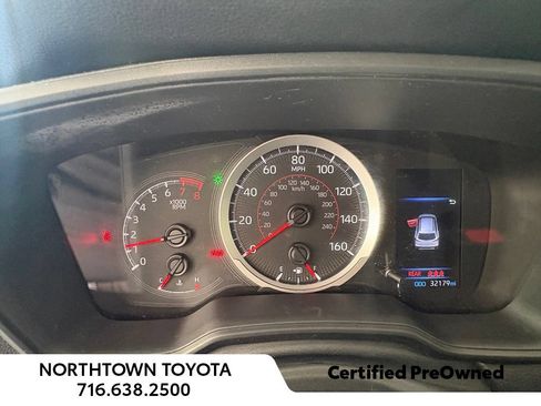 Used 2022 Toyota Corolla Cross LE w/ Moonroof Package AWD/4WD image 27