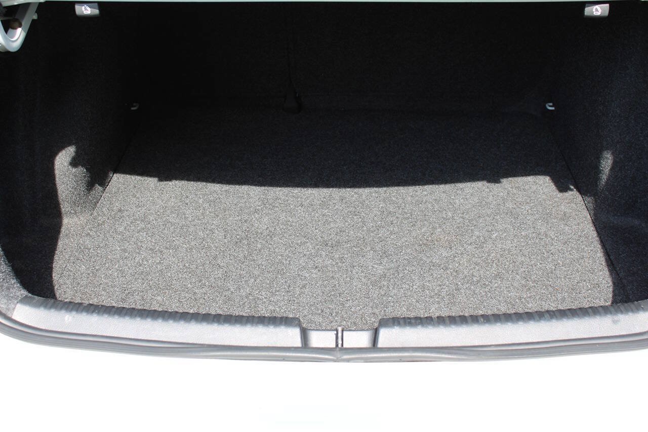 Used 2016 Volkswagen Jetta SE FWD image 35
