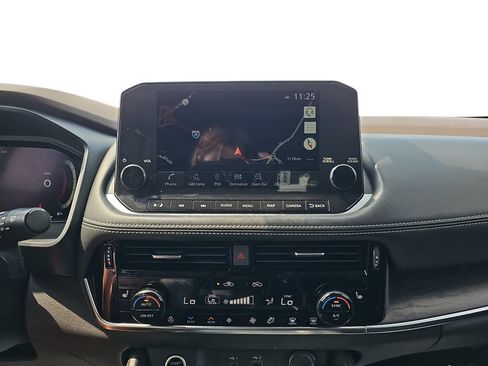 Used 2021 Nissan Rogue Platinum FWD image 22