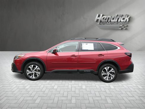 Certified 2022 Subaru Outback Limited XT image 6
