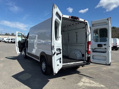 Used 2023 RAM ProMaster 2500 FWD image 13