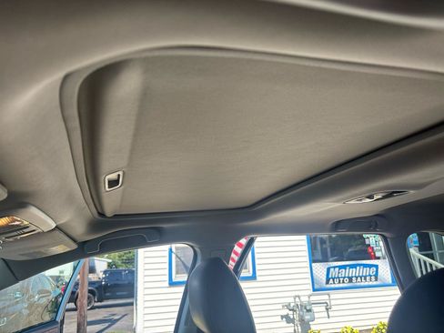 Used 2017 Subaru Outback 2.5i Limited AWD/4WD image 14
