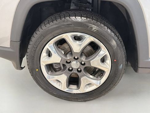 Used 2019 Jeep Compass Limited AWD/4WD image 45