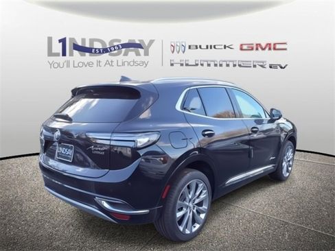 Certified 2023 Buick Envision Avenir image 3