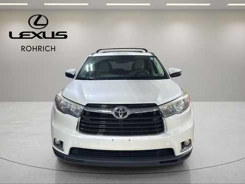Used 2015 Toyota Highlander Limited AWD/4WD image 2