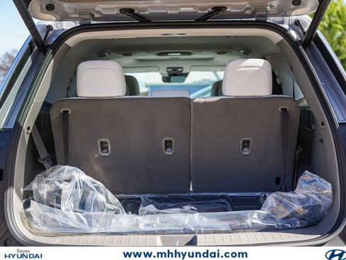 New 2026 Hyundai Palisade SEL Premium FWD image 12