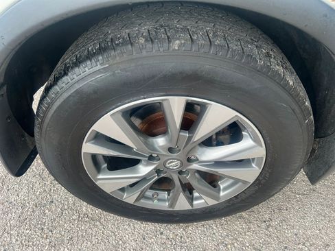 Used 2017 Nissan Murano S w/ Navigation Package image 30