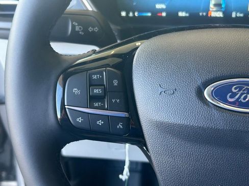 Certified 2024 Ford Escape SE w/ PHEV Premium Package FWD image 40