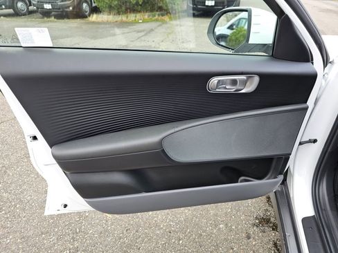 New 2025 Hyundai Ioniq 6 SEL image 19