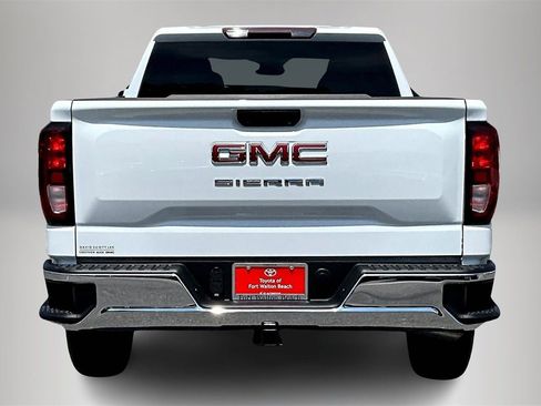 Used 2025 GMC Sierra 1500 Pro w/ Pro Value Package image 6