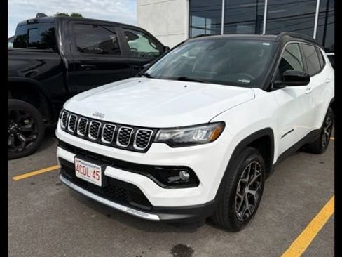 Used 2024 Jeep Compass Limited w/ Sun and Sound Group AWD/4WD image 2
