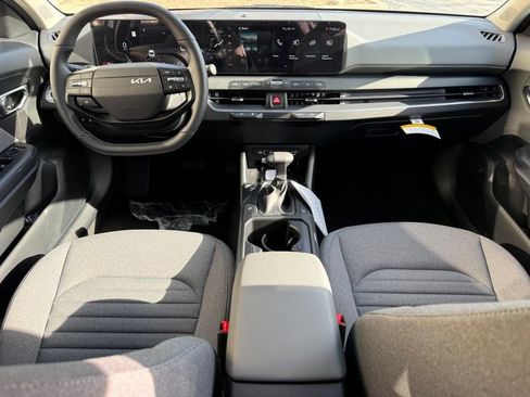 New 2025 Kia K4 EX FWD image 6