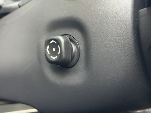 Used 2019 Lexus ES 300h image 18