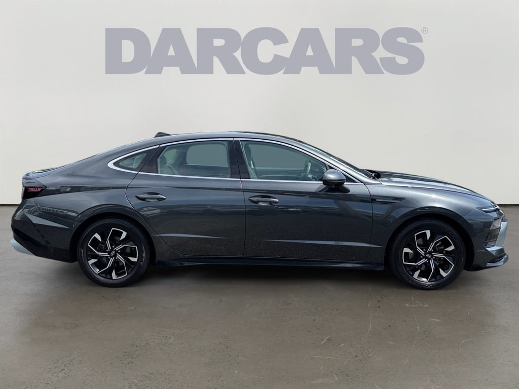 Used 2025 Hyundai Sonata SEL FWD image 8