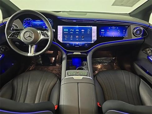 Certified 2024 Mercedes-Benz EQE 500 4MATIC Sedan w/ Pinnacle Trim Package image 30