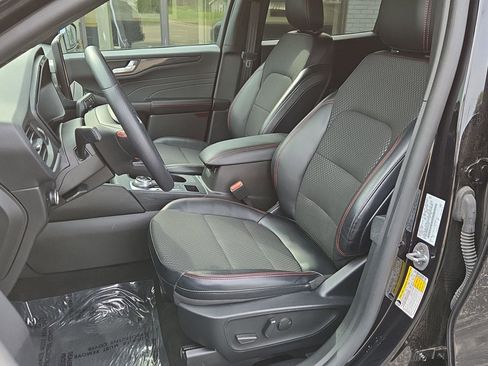 Used 2024 Ford Escape ST-Line w/ Tech Pack #1 AWD/4WD image 5