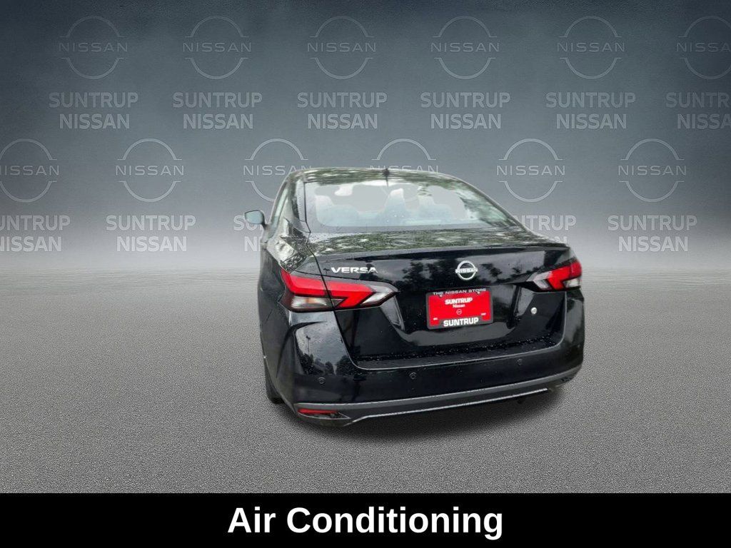 Used 2025 Nissan Versa S w/ S Plus Package FWD image 9