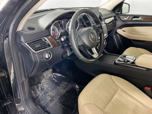 Used 2019 Mercedes-Benz GLS 450 4MATIC image 9