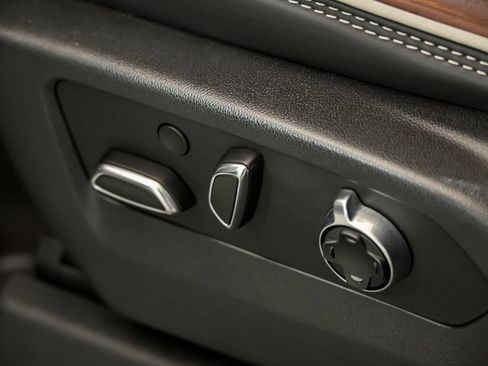 Certified 2025 GMC Sierra 1500 Denali Ultimate AWD/4WD image 19