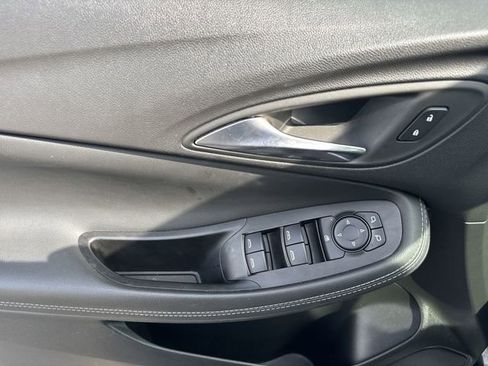 Used 2023 Buick Encore GX Preferred w/ Cold Weather Comfort Package FWD image 21