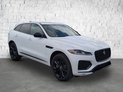New 2026 Jaguar F-PACE R-Dynamic S image 8