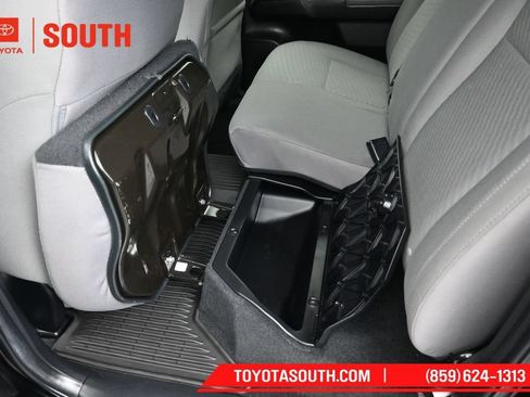 Used 2022 Toyota Tacoma SR AWD/4WD image 23