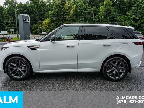 Used 2025 Land Rover Range Rover Sport Dynamic SE AWD/4WD image 6