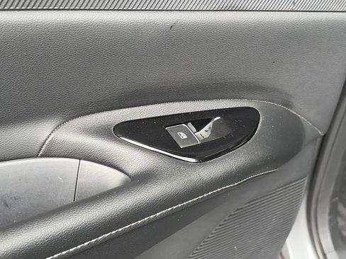 Certified 2025 Nissan Murano SV FWD image 12