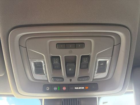 Used 2024 GMC Sierra 1500 SLT RWD image 12