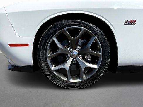 Used 2015 Dodge Challenger R/T w/ Quick Order Package 22B R/T image 8