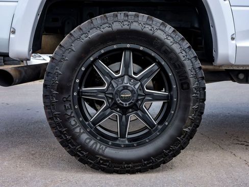 Used 2017 RAM 2500 SLT image 58