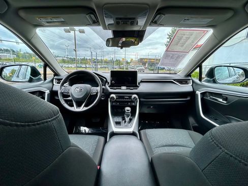 Certified 2024 Toyota RAV4 XLE w/ Convenience Package AWD/4WD image 18