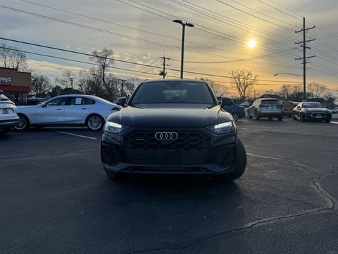 Used 2023 Audi Q5 2.0T Premium Plus w/ Premium Plus Package image 2