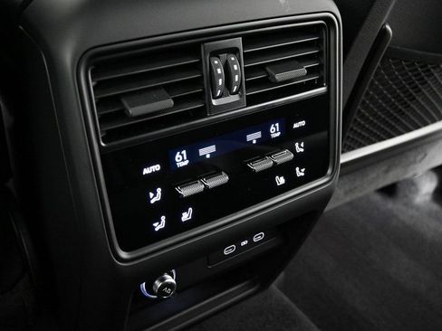 New 2026 Porsche Cayenne Coupe image 24