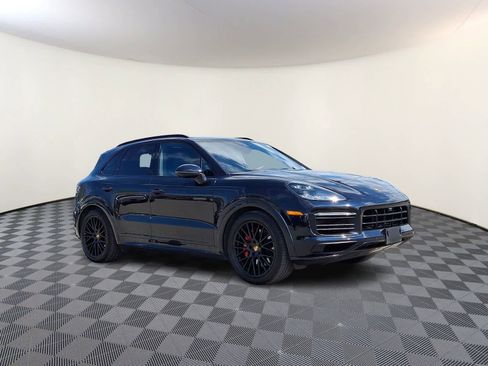 Used 2021 Porsche Cayenne GTS AWD/4WD image 4