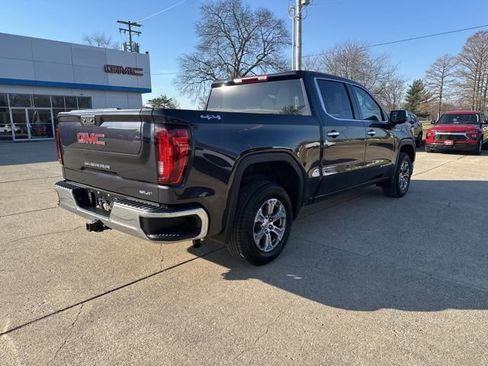 Used 2025 GMC Sierra 1500 SLT AWD/4WD image 3