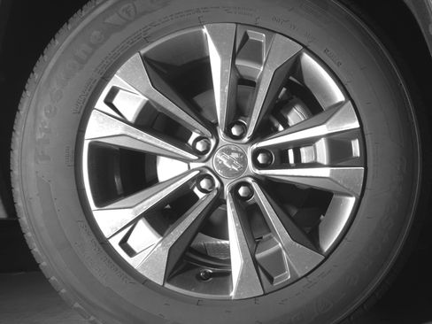 Used 2025 Chevrolet Equinox LT image 13