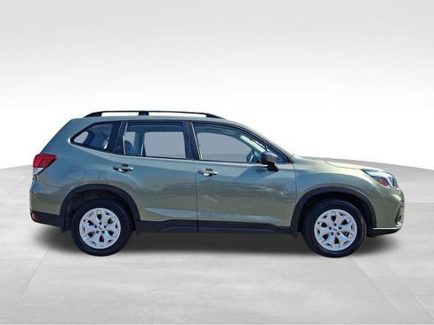 Used 2021 Subaru Forester AWD/4WD image 7