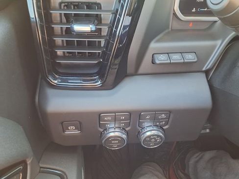 New 2026 GMC Sierra 2500 AT4 w/ AT4 Premium Plus Package AWD/4WD image 25