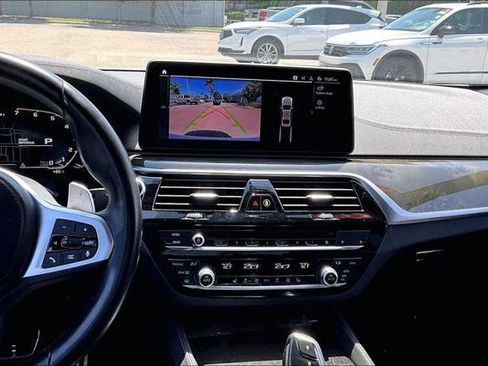 Used 2022 BMW M550i xDrive AWD/4WD image 20