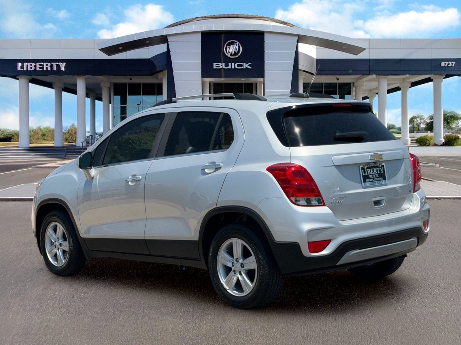 Used 2020 Chevrolet Trax LT w/ LT Convenience Package FWD image 5
