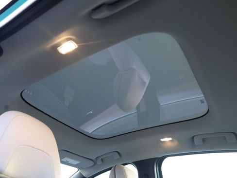 New 2026 Nissan Leaf Platinum+ w/ Cargo Package (Platinum+) image 9